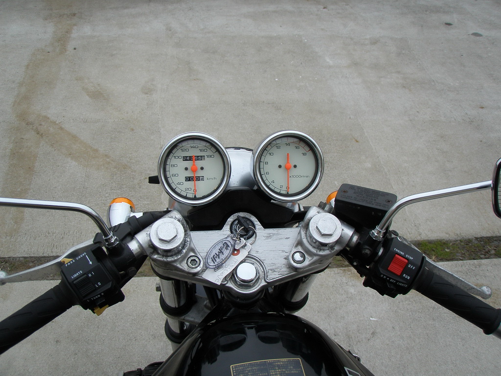 Купить мотоцикл Suzuki Bandit400V 1991 фото 19